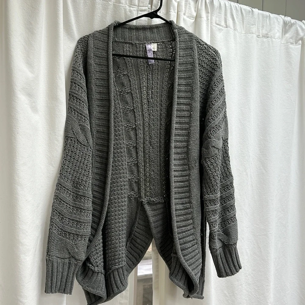 Alya grey cardigan sweater. Size large - Picture 1 of 4